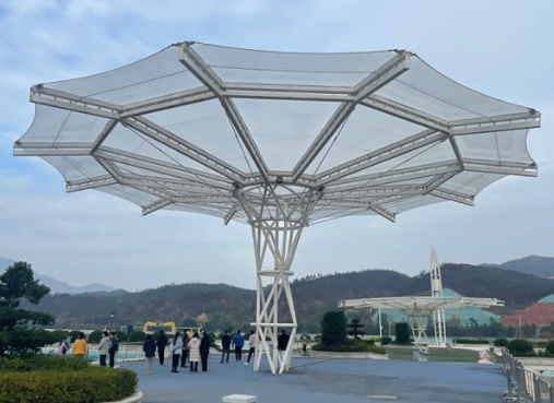 膜結(jié)構雨棚的魅力何在？全面解析其優(yōu)勢與應用
